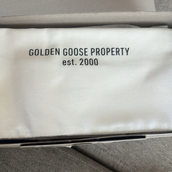 Golden Goose Mid Star sneaker NWT authentic in box - Picture 15 of 16